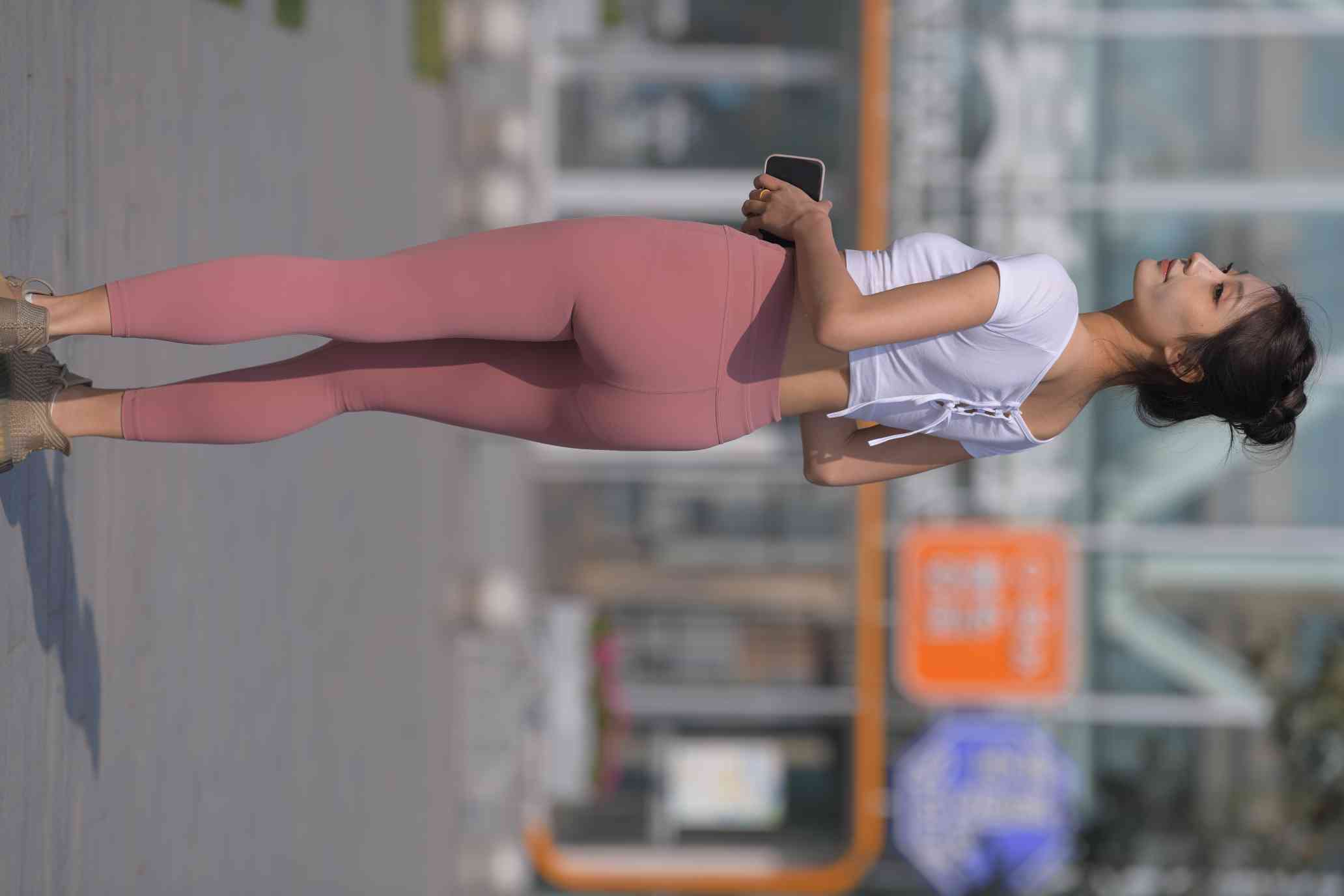 图片[2]-很漂亮的瑜伽裤女孩【419P】04013-西哈图库