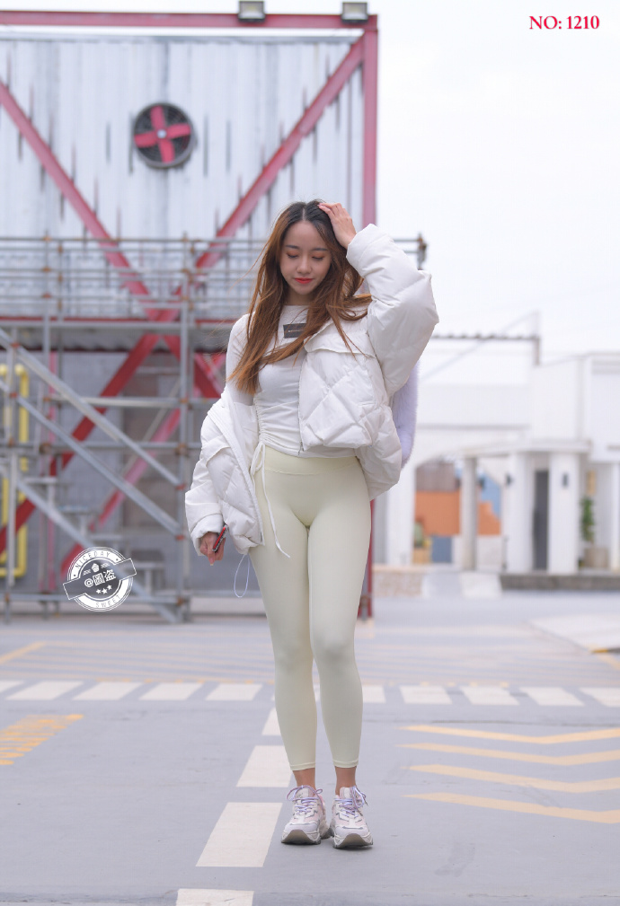 图片[2]-漂亮的白色瑜伽裤女孩 J1441 696P1V-21.4GB-西哈图库