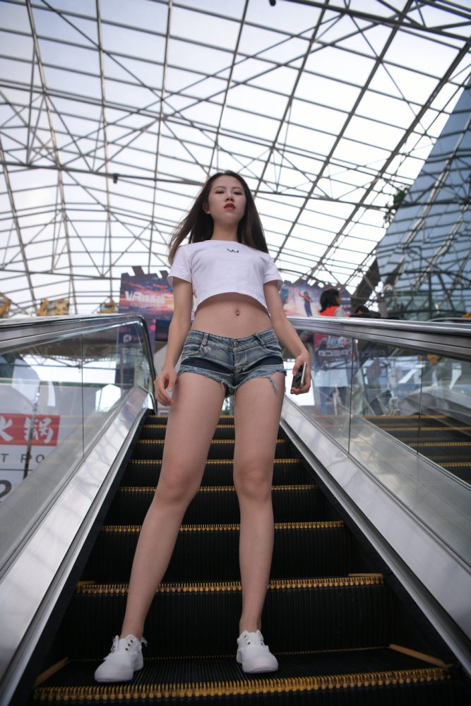 J1220 288P8V-10.0GB-西哈图库