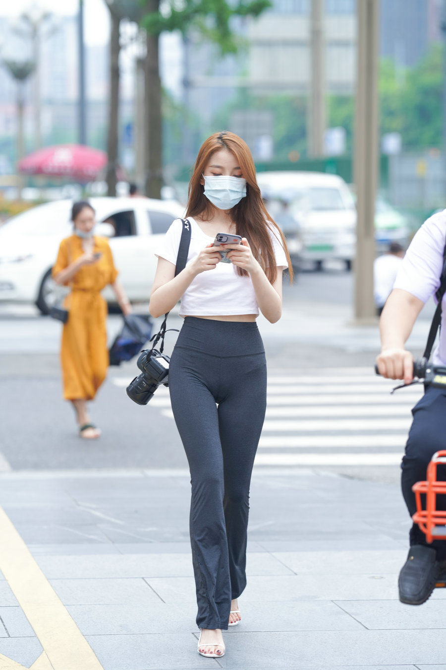 图片[3]-玩单反机的瑜伽裤女孩  J1270 498P5V-28.6GB-西哈图库