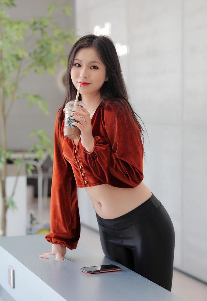 图片[3]-非常甜美的皮裤女孩 J1236 322P11V-16.4GB-西哈图库