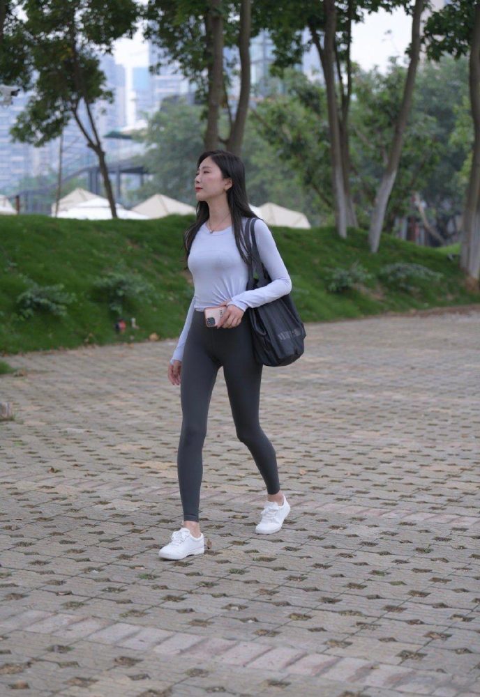 图片[2]-荡秋千的瑜伽裤女孩J2135 588P1V-20.8GB-西哈图库