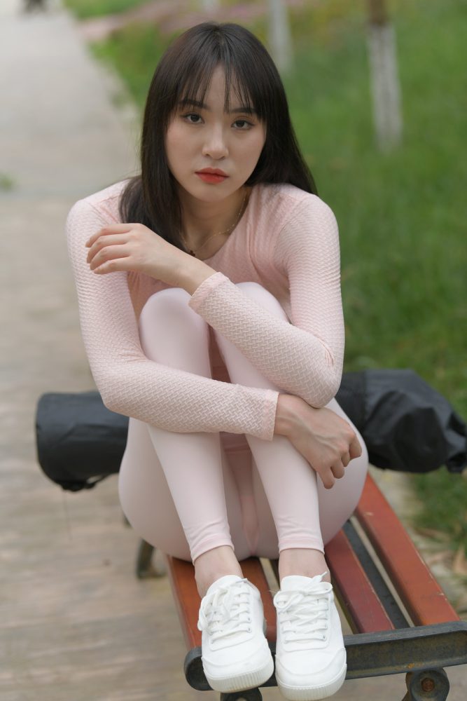 图片[1]-粉粉的瑜伽裤女孩太可爱了 J2090 854P1V-30.4GB-西哈图库