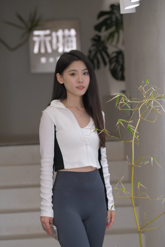 好漂亮的瑜伽裤女孩 J3431 621P-13.4GB-西哈图库