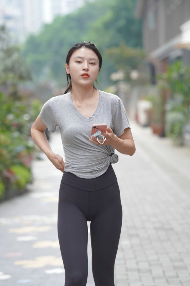 户外运动的瑜伽裤女孩J3008 845P2V-22.9GB-西哈图库