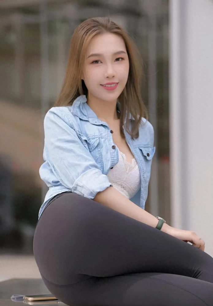 图片[2]-非常漂亮的瑜伽裤女孩J1990 733P1V-27.9GB-西哈图库