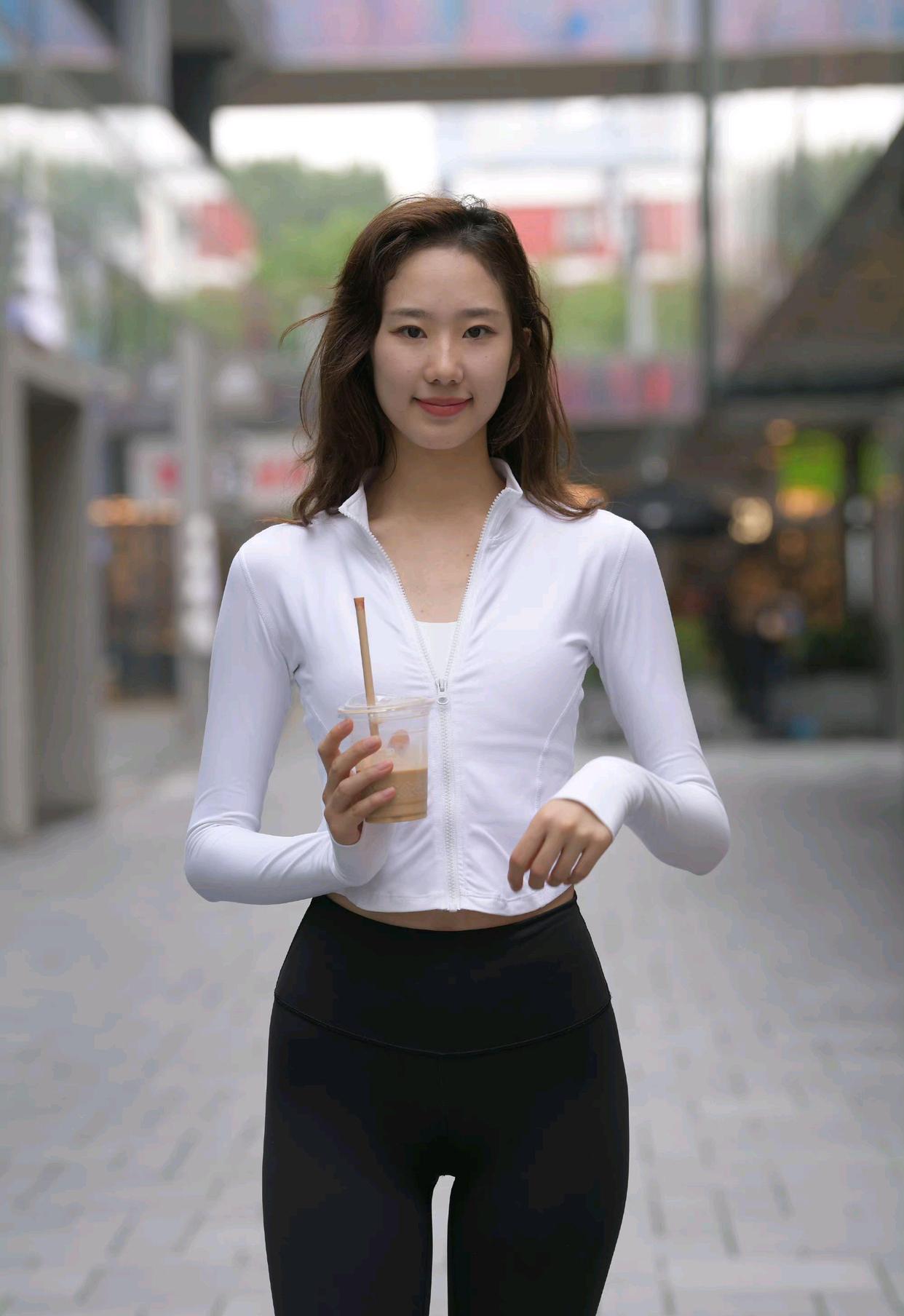 图片[2]-像刘亦菲的黑色瑜伽裤女孩J2237 340P1V-14.8GB-西哈图库