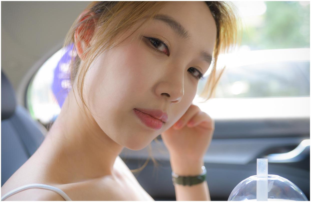 图片[2]-在外面逛街的瑜伽裤小姐姐J2226 833P1V-26.8GB-西哈图库