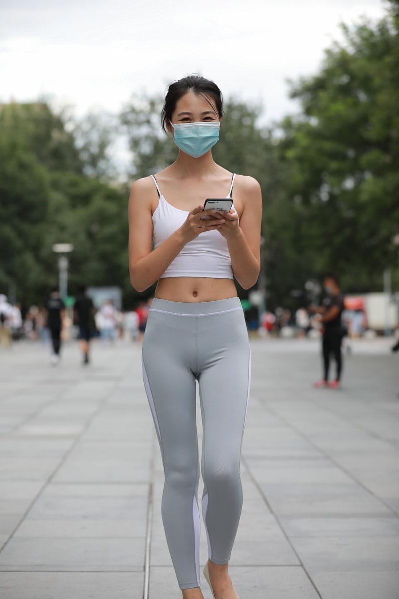 图片[4]-灰色瑜伽裤姑娘笑容超甜 J5074 180P2V-2.15GB-西哈图库