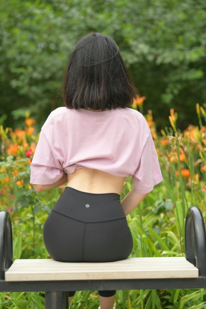 图片[2]-穿瑜伽裤打篮球的大三女孩J2198 463P1V-18.6GB-西哈图库