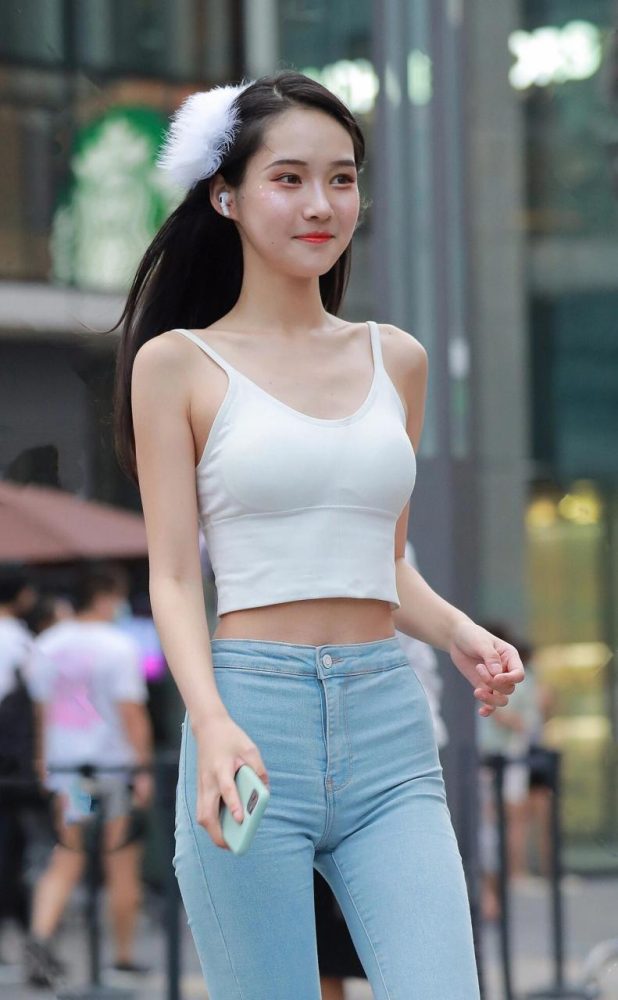 非常漂亮的牛仔裤女孩 J2144 98P1V-1.92GB-西哈图库