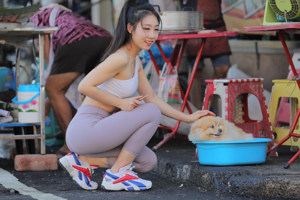 图片[3]-逛商场买东西的瑜伽裤老师【666P】00012-西哈图库