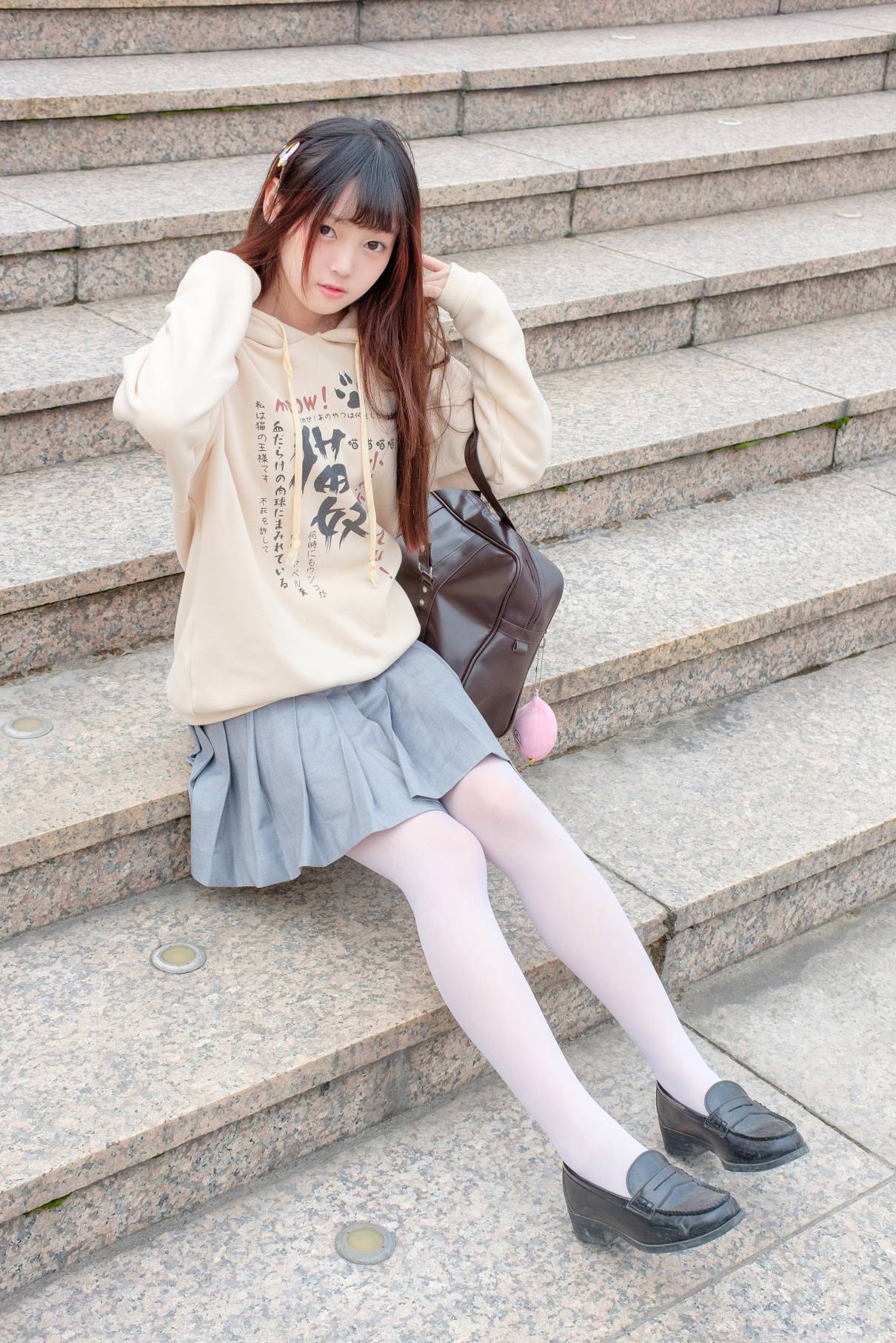 图片[1]-甜美的白丝女孩【131P】20007-西哈图库