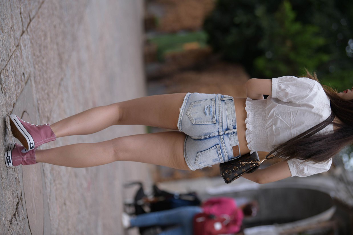 图片[6]-戴太阳镜的牛仔短裤紧身牛仔MM【167P】00021-西哈图库