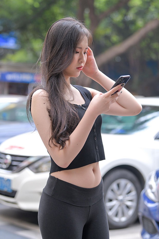 图片[5]-喝奶茶的黑色瑜伽裤长发姑娘【376P】00055-西哈图库