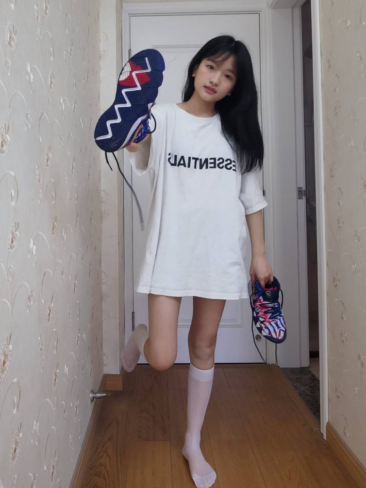 图片[5]-调皮的白袜女孩【149P】20017-西哈图库