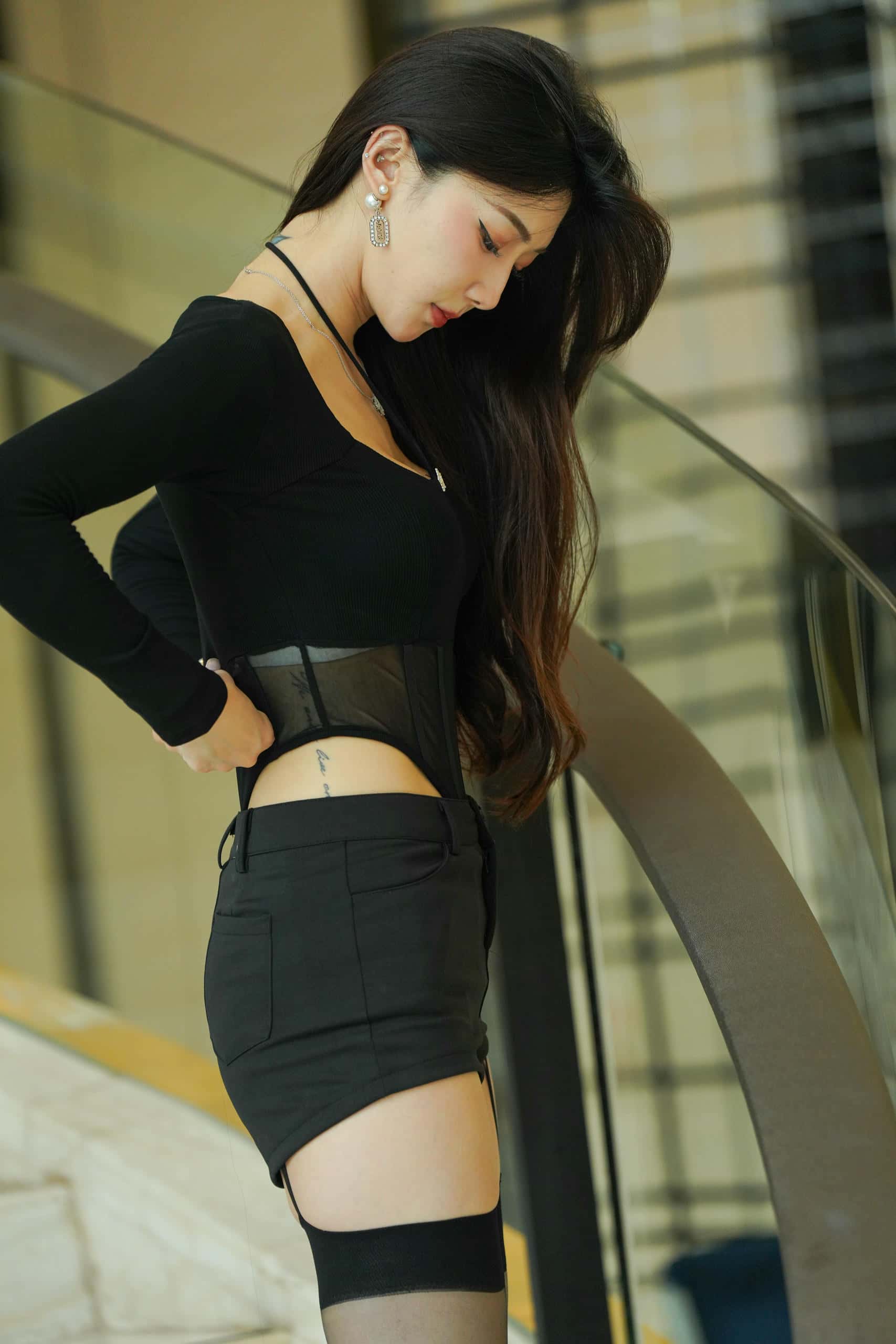 图片[2]-黑色纯欲系小姐姐【84P】J8063-西哈图库