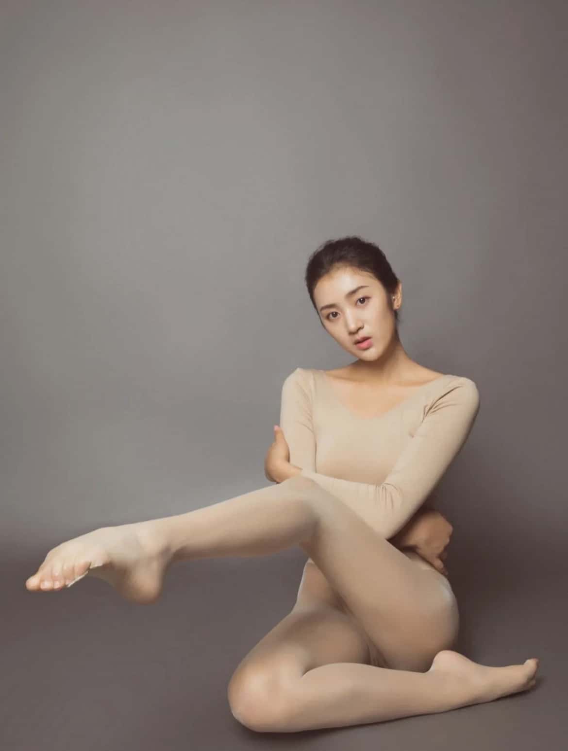 图片[2]-美少女舞蹈生110套艺术写真合集-西哈图库